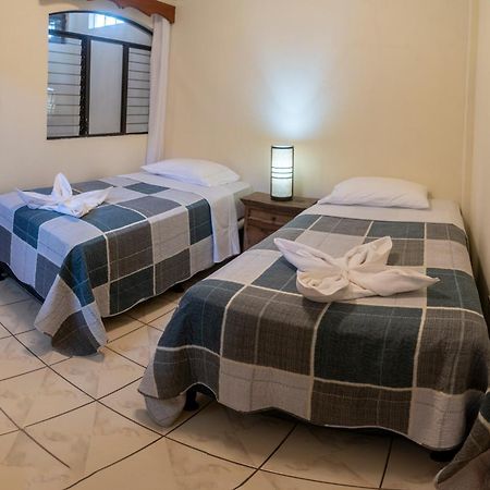 Hotel Los Manantiales Panajachel Buitenkant foto