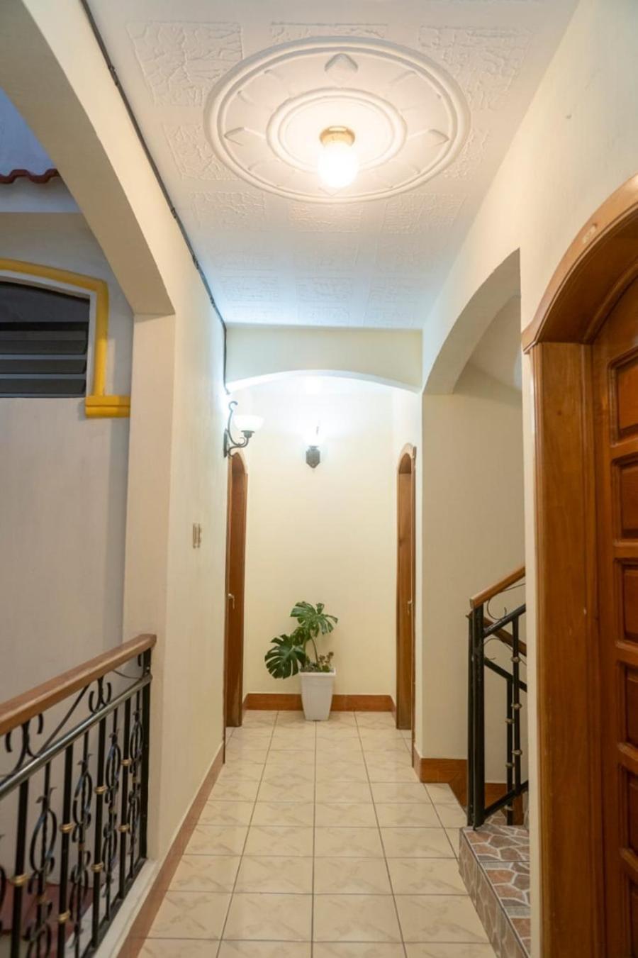 Hotel Los Manantiales Panajachel Buitenkant foto